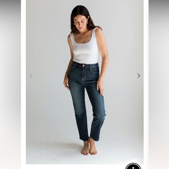 Carly Jean Chrissy classic vintage jeans. Size 7 - Picture 1 of 6